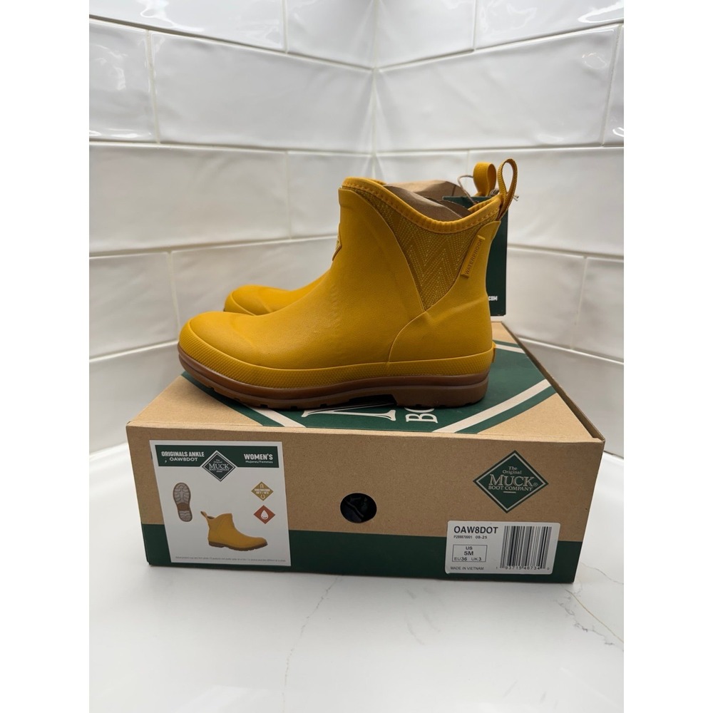 The original muck boot company WOMEN'S MUCK ORIGINALS PULL-ON ANKLE BOOTS size 5